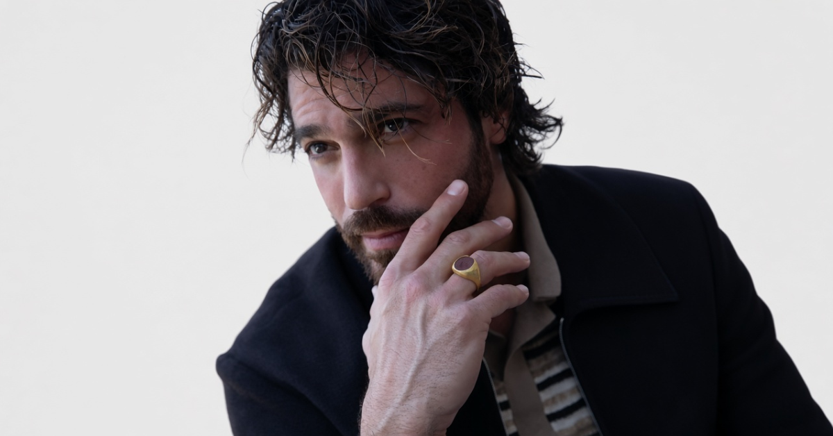 Can Yaman, biografia e carriera dell’attore turco